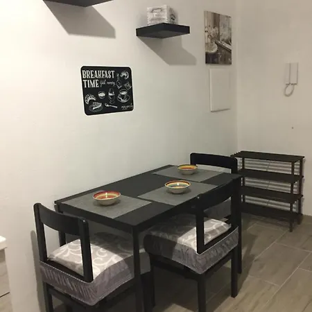 Domus Alice Apartamento *